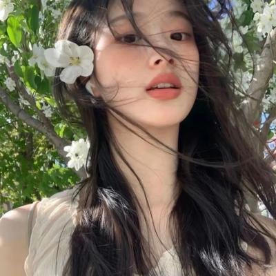 退婚后她成了万人迷